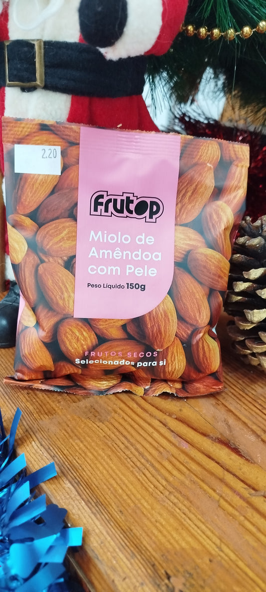 Miolo de amêndoa com pele